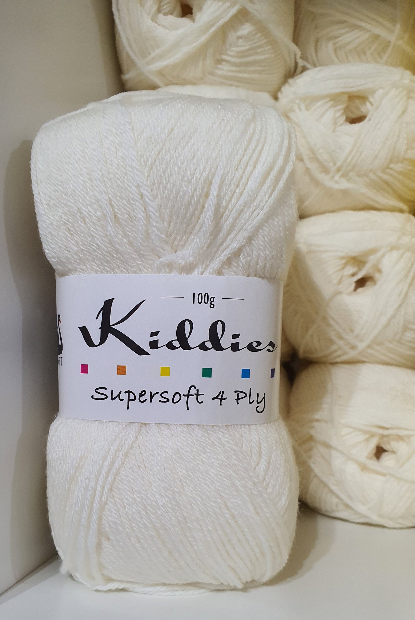 Kiddies Super-soft 4 ply 100gms,  4 gorgeous colours!