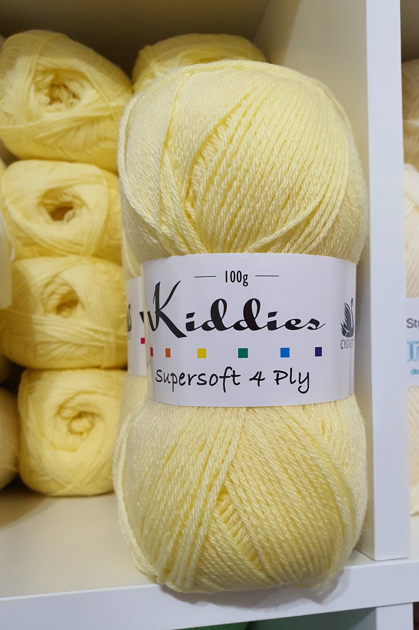 Kiddies Super-soft 4 ply 100gms,  4 gorgeous colours!